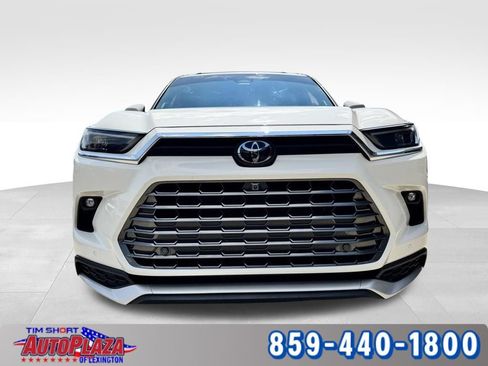 Used 2024 Toyota Grand Highlander AWD Hybrid image 7