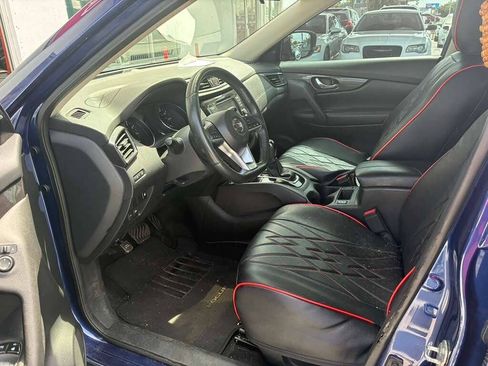 Used 2018 Nissan Rogue S w/ S Value Package FWD image 9