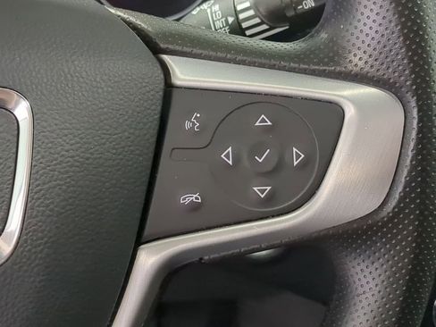 Used 2023 GMC Terrain SLE w/ Driver Convenience Package image 30