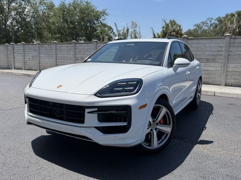 New 2026 Porsche Cayenne S AWD/4WD image 1