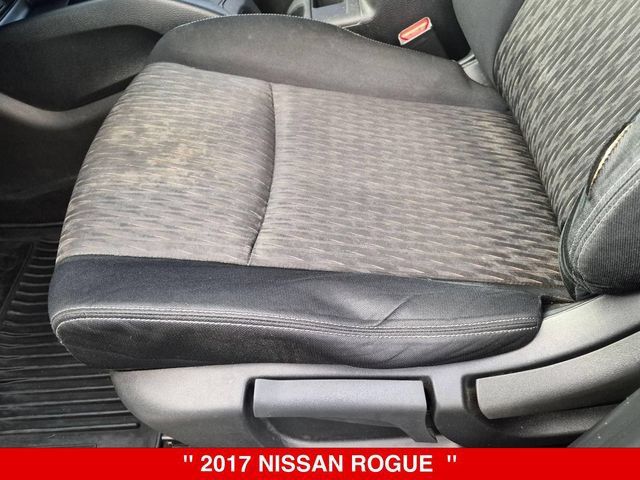 Used 2017 Nissan Rogue S w/ S Appearance Package AWD/4WD image 16