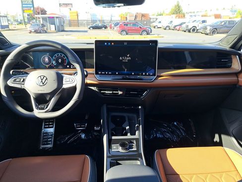 New 2026 Volkswagen Tiguan SEL R-Line AWD/4WD image 21