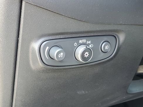 Certified 2021 Chevrolet Equinox LT AWD/4WD image 9