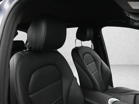 Certified 2019 Mercedes-Benz GLC 300 4MATIC image 29