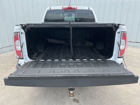 Used 2017 GMC Canyon SLT w/ Driver Alert Package AWD/4WD image 6