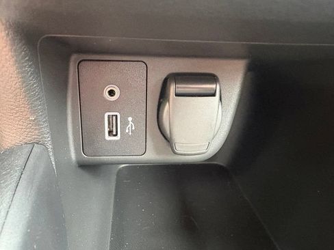 Used 2025 Nissan Versa S w/ Trunk Package FWD image 21