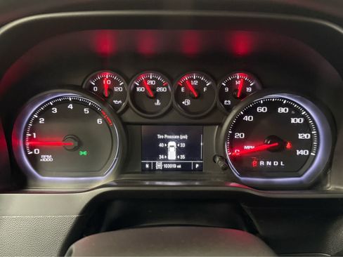 Used 2019 Chevrolet Silverado 1500 Custom w/ Custom Value Package AWD/4WD image 25