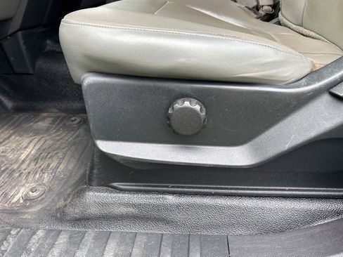 Used 2019 Ford F250 XL w/ Power Equipment Group image 12