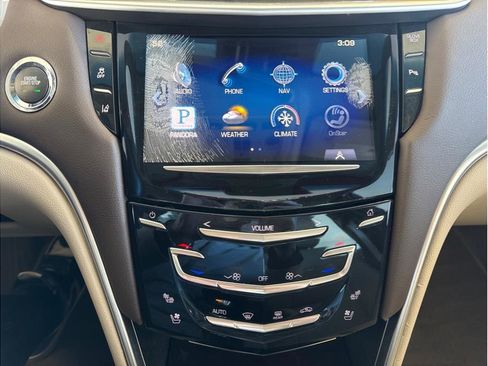 Used 2013 Cadillac XTS Premium image 21