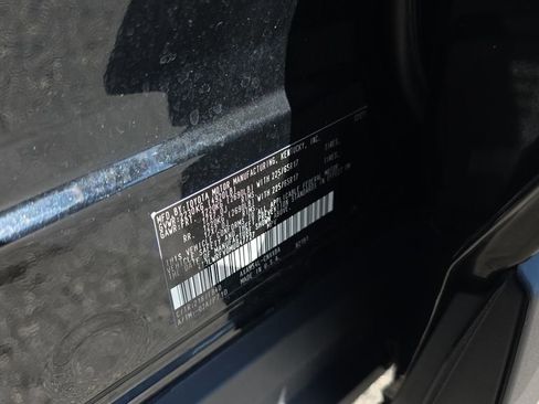Used 2021 Toyota RAV4 LE AWD/4WD image 26