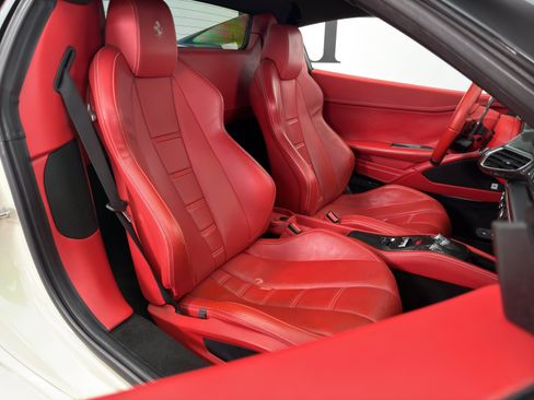 Used 2013 Ferrari 458 Spider RWD image 48