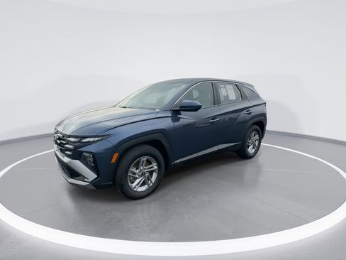 Certified 2025 Hyundai Tucson SE FWD image 4