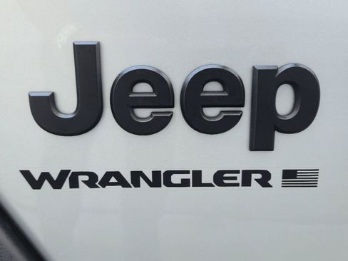 Used 2023 Jeep Wrangler Unlimited Sport AWD/4WD image 9