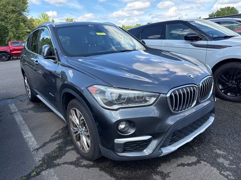 Used 2017 BMW X1 xDrive28i AWD/4WD image 2