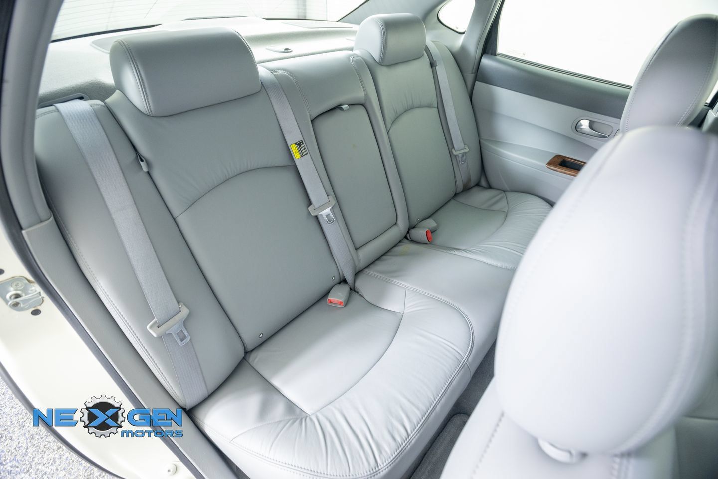 Used 2006 Buick LaCrosse CXL w/ Chrome Appearance Package FWD image 35