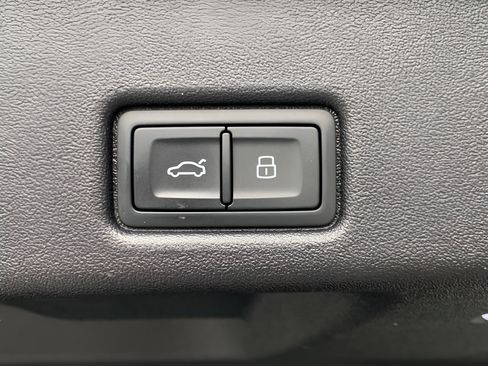 Certified 2025 Audi Q5 Premium Plus AWD/4WD image 53