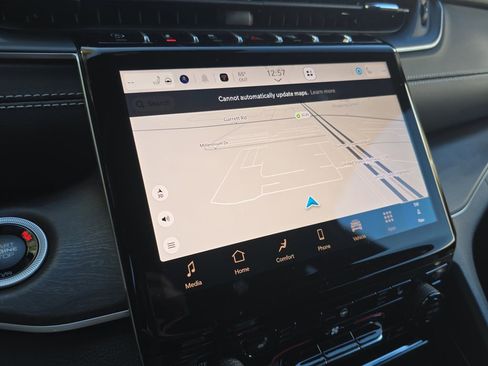 New 2025 Jeep Grand Cherokee L Limited w/ Black Appearance Package image 25