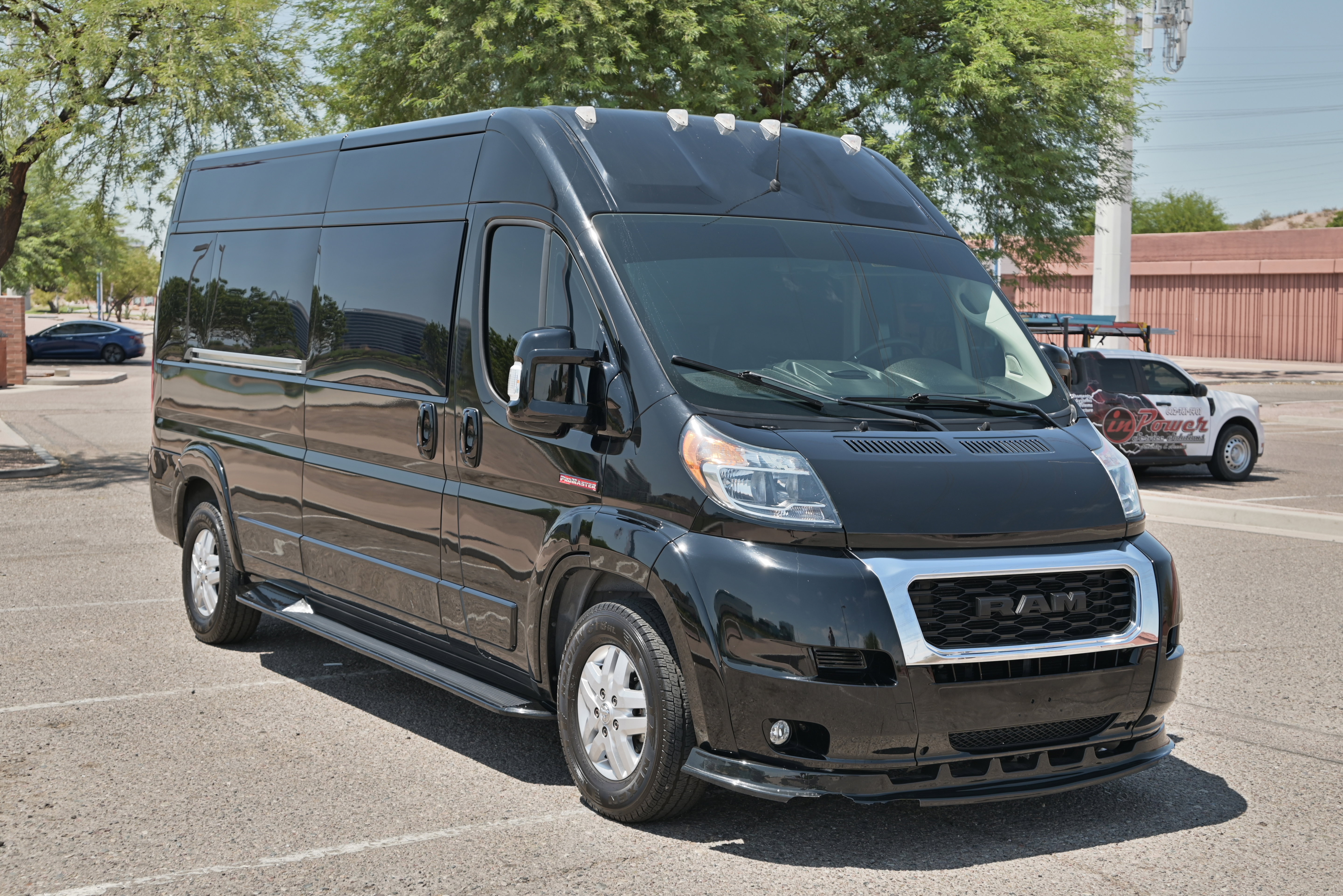 Used 2021 RAM ProMaster 2500 w/ RV Ready Prep Package FWD image 3