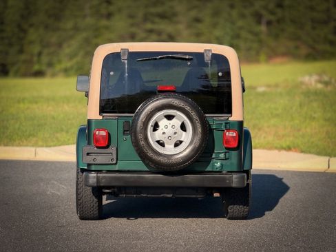Used 2000 Jeep Wrangler Sahara AWD/4WD image 10