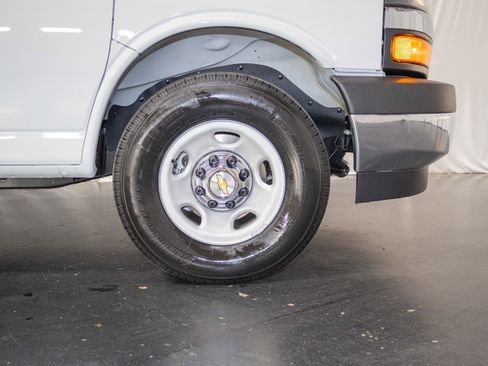 New 2025 Chevrolet Express 2500 w/ Safety Package image 5