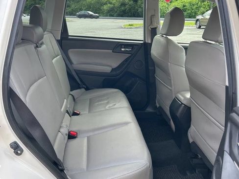 Used 2016 Subaru Forester 2.5i Limited AWD/4WD image 25