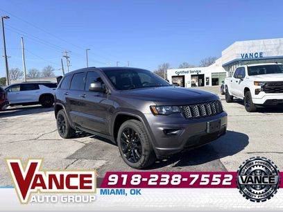 Used 2019 Jeep Grand Cherokee Altitude