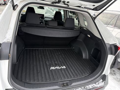 Used 2023 Toyota RAV4 LE image 20
