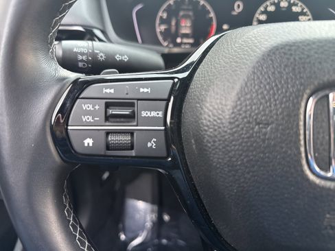 Used 2025 Honda Civic Sport image 17