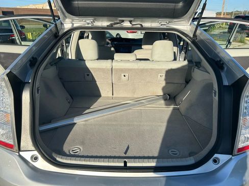 Used 2011 Toyota Prius One image 18