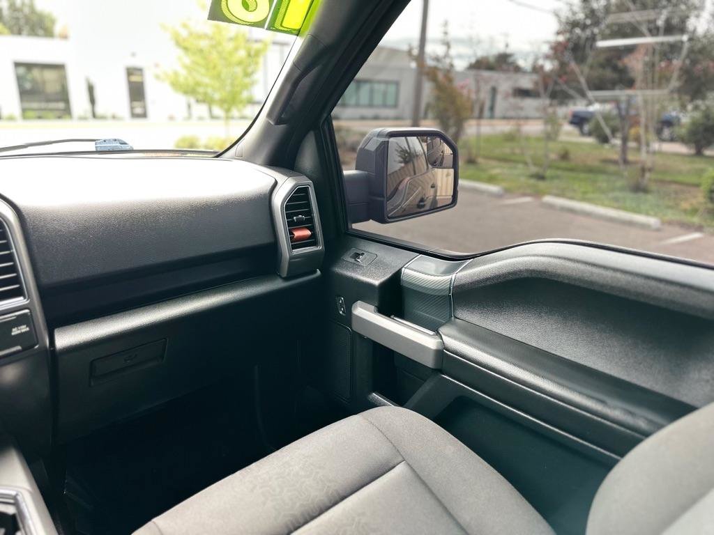 Used 2018 Ford F150 XLT w/ Equipment Group 302A Luxury AWD/4WD image 11