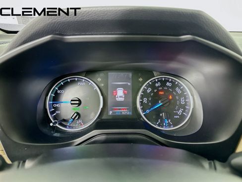 Used 2022 Toyota RAV4 LE image 17