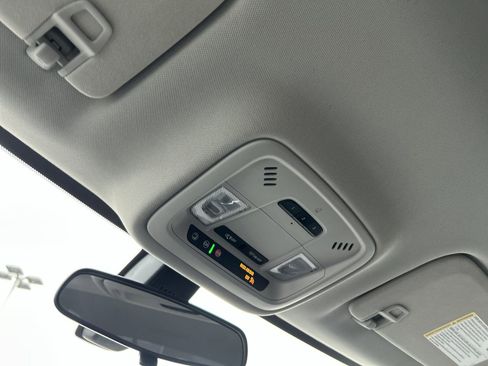 Used 2021 Chevrolet Traverse LT w/ LPO, Blackout Package image 30