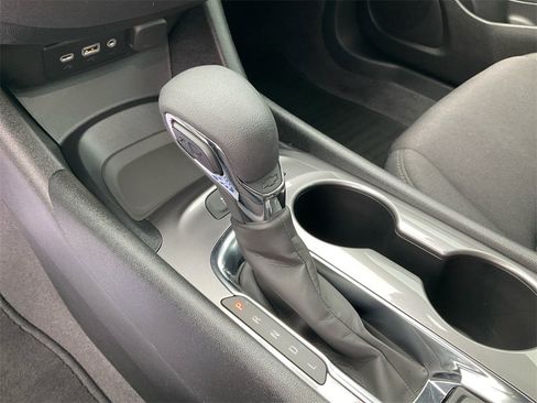 Used 2024 Chevrolet Malibu RS image 38