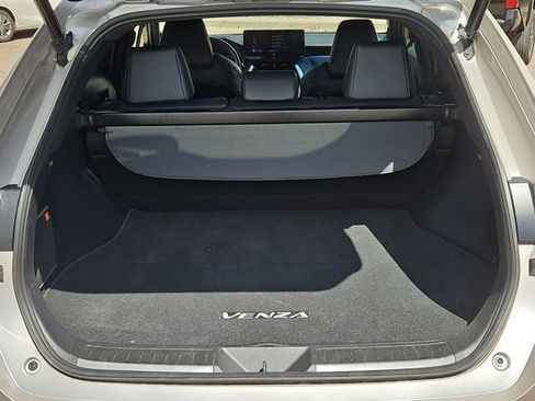 Used 2023 Toyota Venza Limited AWD/4WD image 6