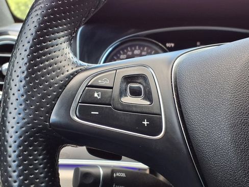 Used 2017 Mercedes-Benz E 300 image 21
