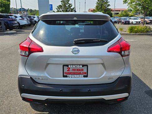 Used 2020 Nissan Kicks SR image 6