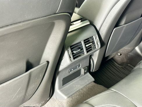 Used 2023 Land Rover Range Rover Velar R-Dynamic S image 16