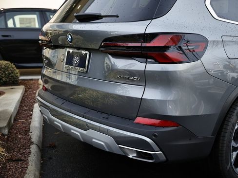 New 2026 BMW X5 xDrive40i w/ Climate Comfort Package image 9