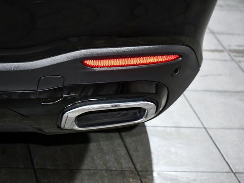 Used 2023 Mercedes-Benz GLS 450 4MATIC image 89