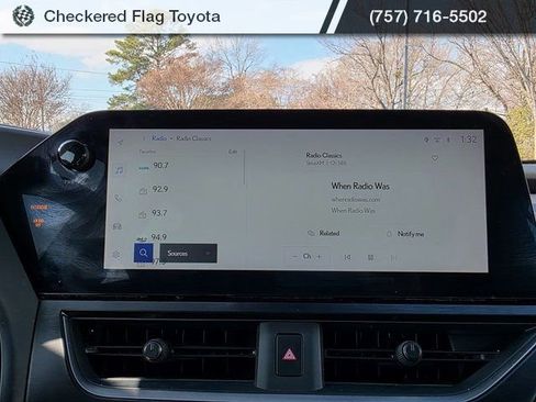 Used 2023 Lexus UX 250h F Sport image 17