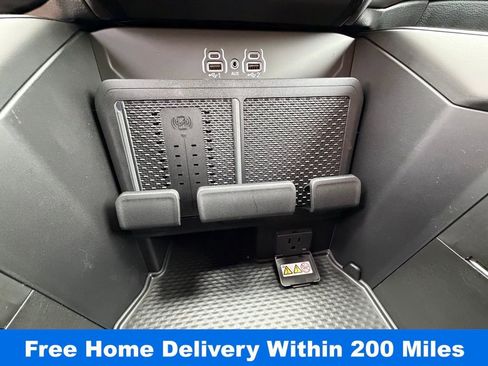 New 2026 RAM 1500 4x4 Crew Cab image 19