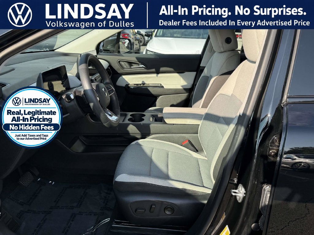 Used 2024 Honda Prologue EX image 11