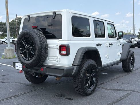Used 2023 Jeep Wrangler Unlimited Rubicon AWD/4WD image 26