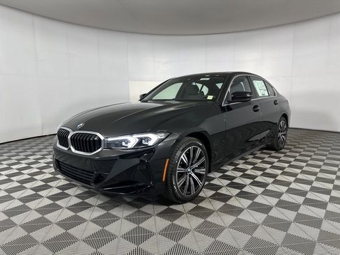 New 2026 BMW 330i xDrive Sedan w/ Convenience Package AWD/4WD image 3