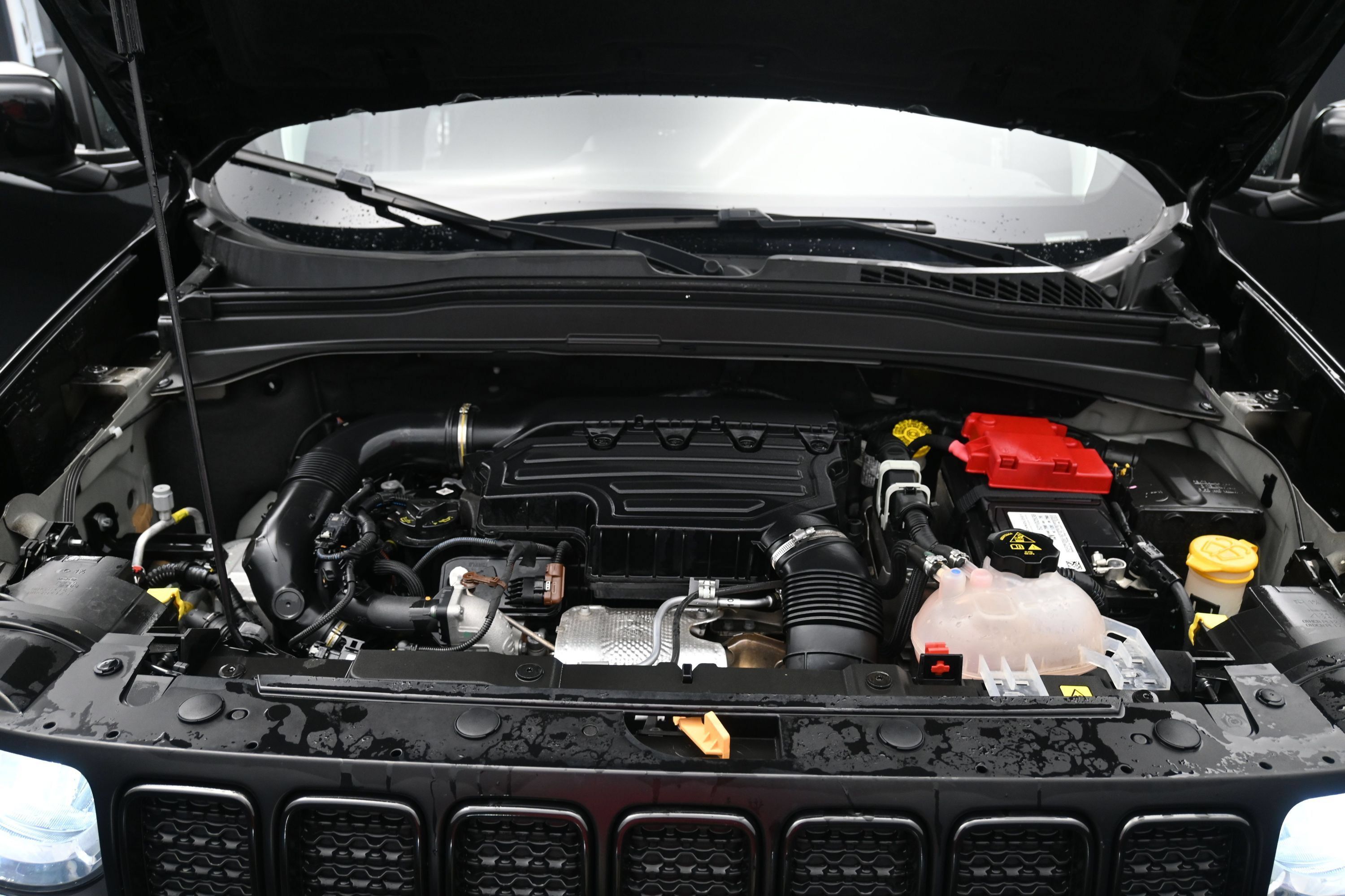 Used 2023 Jeep Renegade Altitude AWD/4WD image 23