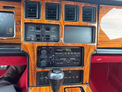 Used 1988 Chevrolet Corvette Convertible image 13