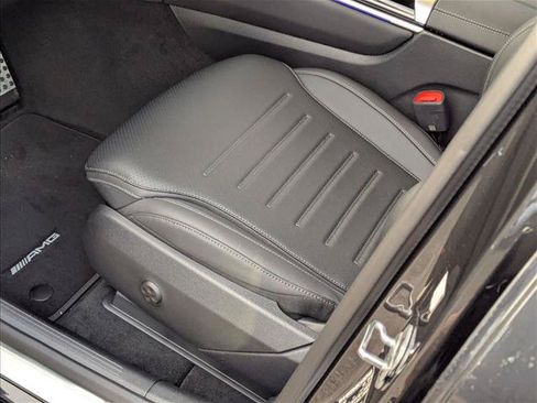 Used 2026 Mercedes-Benz GLC 300 4MATIC image 4