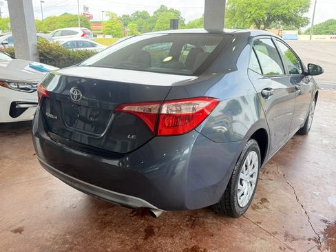Used 2018 Toyota Corolla LE FWD image 6