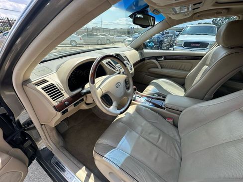 Used 2005 INFINITI Q45 w/ (P01) Premium Pkg RWD image 16