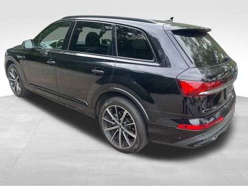 Used 2021 Audi Q7 3.0T Premium Plus w/ Premium Plus Package image 2
